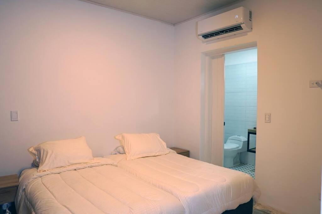 Nueva En San Antonio Cali, La Casa De Tona Villa Eksteriør billede
