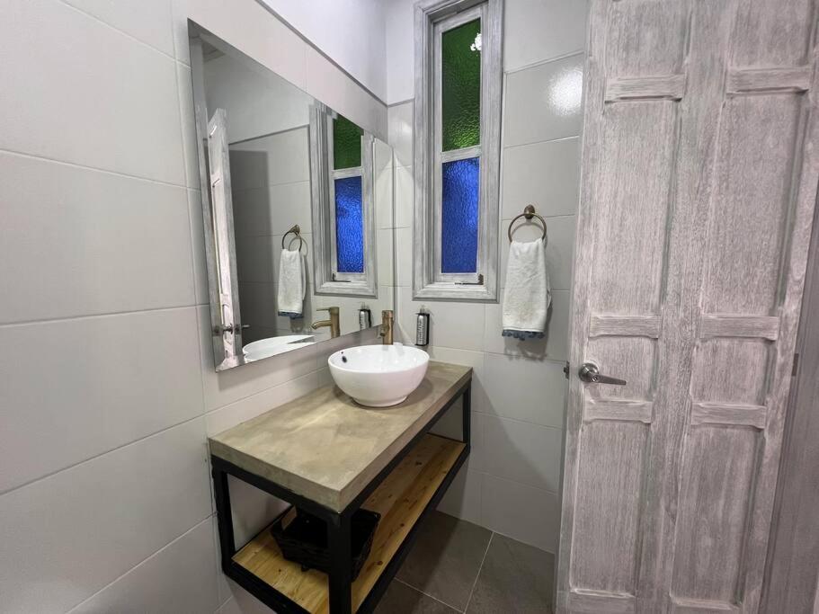 Nueva En San Antonio Cali, La Casa De Tona Villa Eksteriør billede