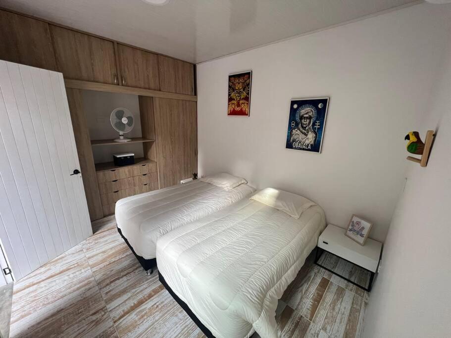 Nueva En San Antonio Cali, La Casa De Tona Villa Eksteriør billede
